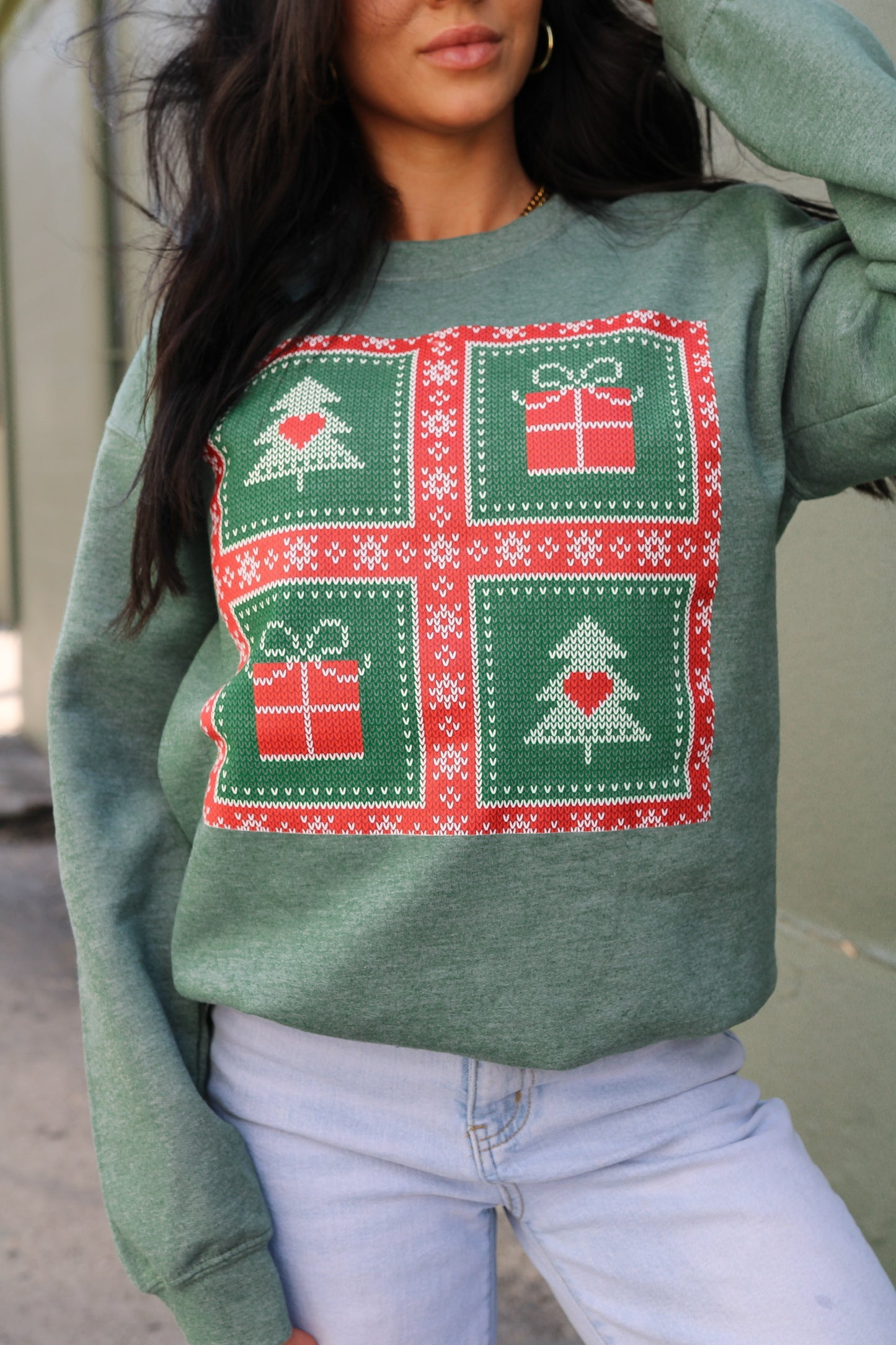 Knit Vintage Christmas | Heather Dark Green | Sweatshirt