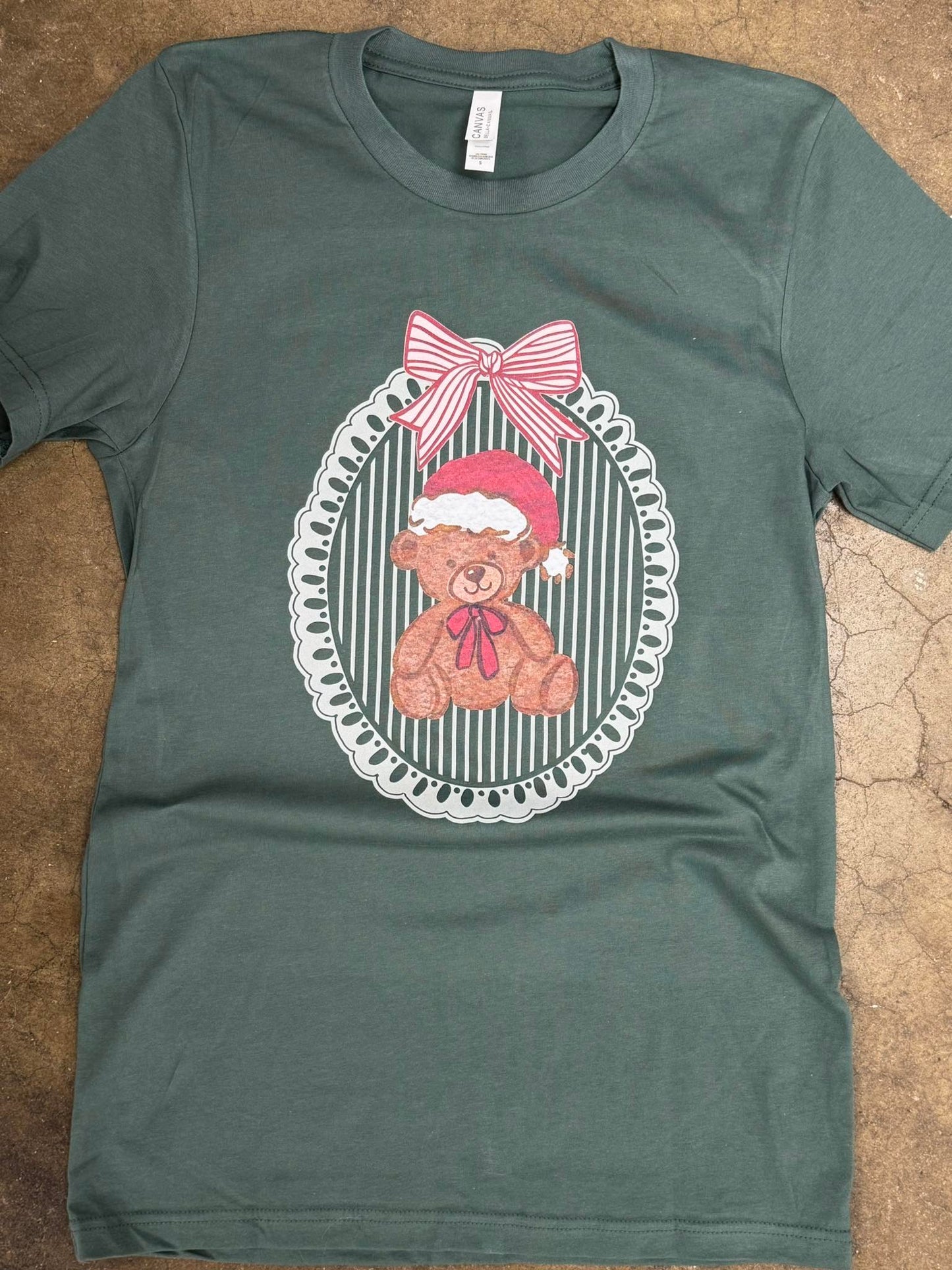 Christmas Teddy | Pine | Short Sleeve