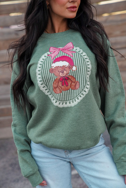 Christmas Teddy | Heather Dark Green | Sweatshirt