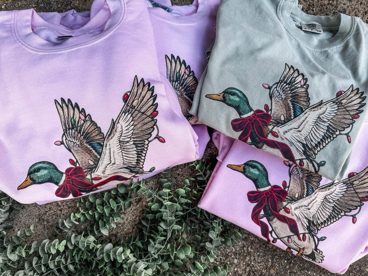 Merry Mallard | Sweatshirt